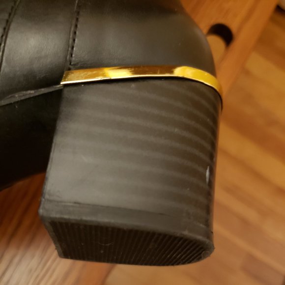 Wide calf Leather Boots! - Picture 8 of 13